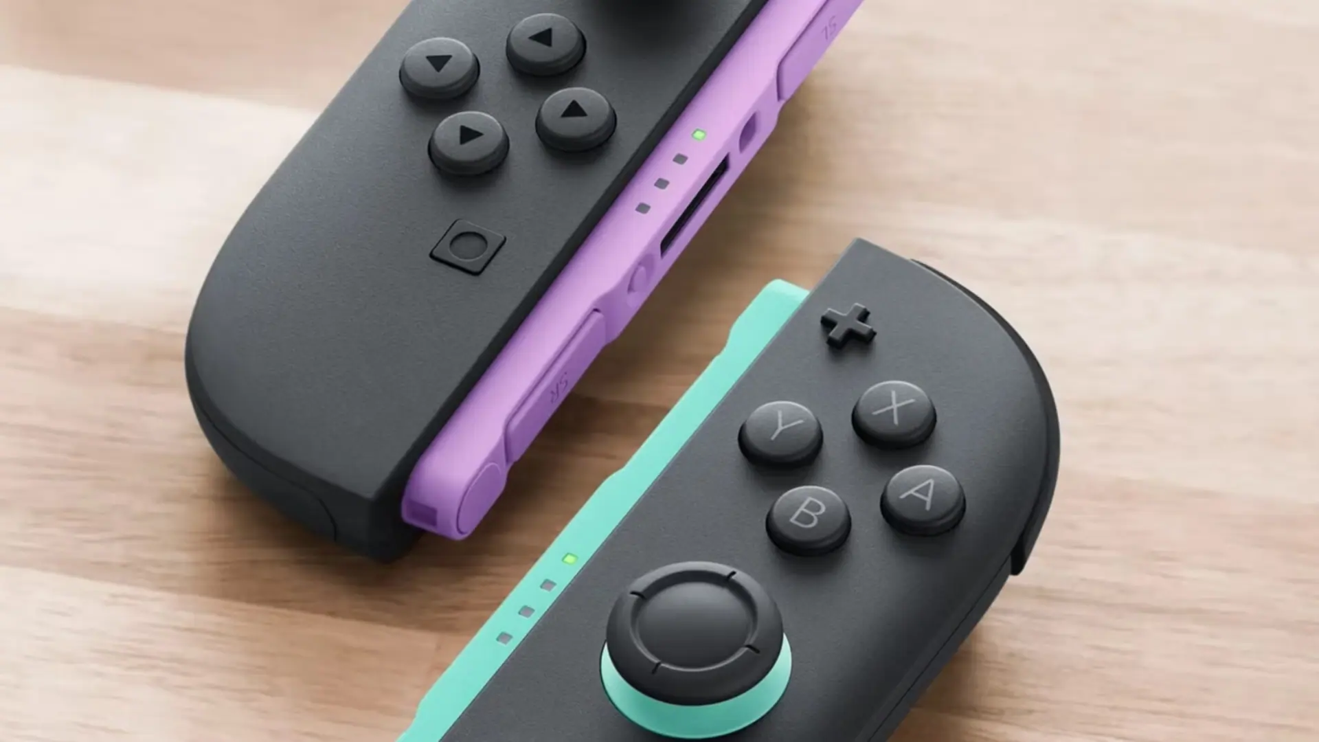 Imagens de desmontagem dos novos Joy-Cons 2 confirmam baterias de fácil troca