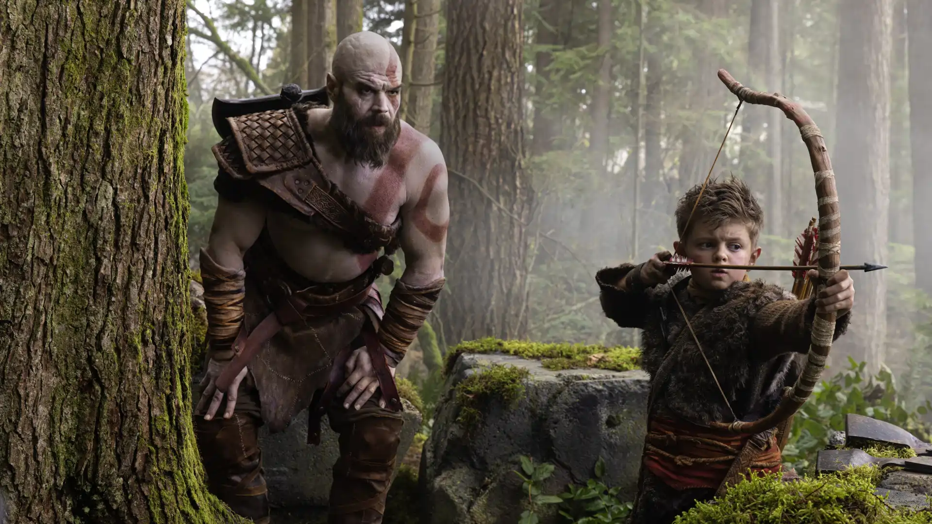 Série de God of War terá novo protagonista após grave acidente de Ryan Hurst